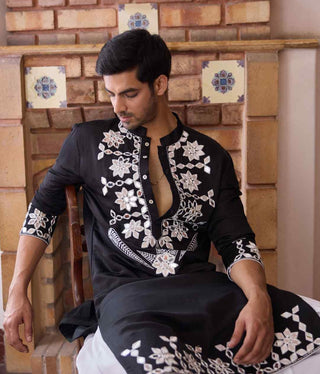 Juna mahal black kurta and churidaar