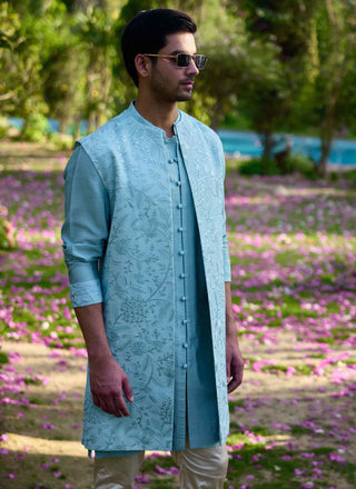 Akbari  powder blue bandi set