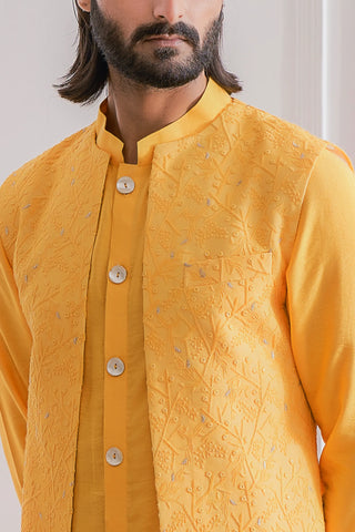 Yellow khushab bandi set