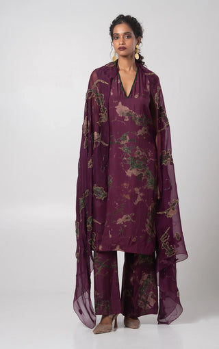 Deep purple sleevless kurta with flared trouser and appliqued dupatta