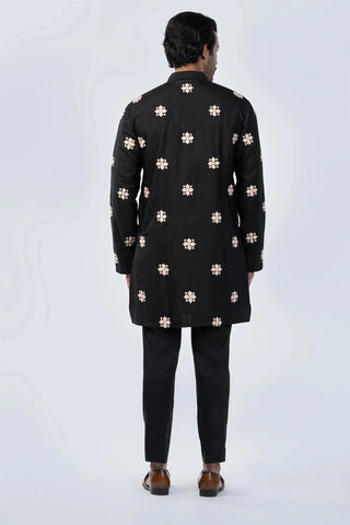 Black fractal motifs kurta