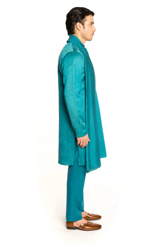 Blue all over frenchknot salli embroidered kurta set with shawl