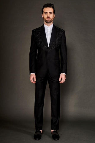 Black cut dana embroidered notch lapel suit