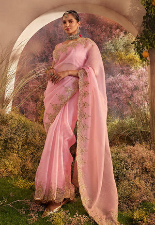 Light pink saree and blouse piece