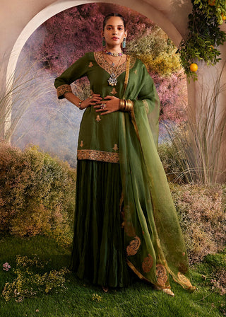 Green short kurta and skirt set