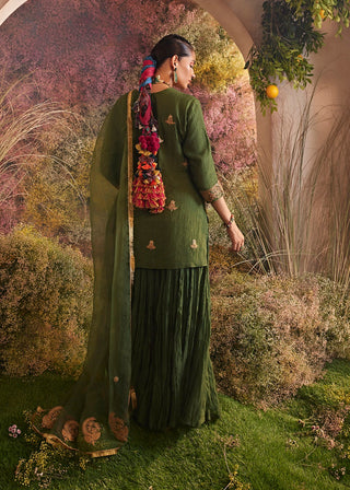 Green short kurta and skirt set