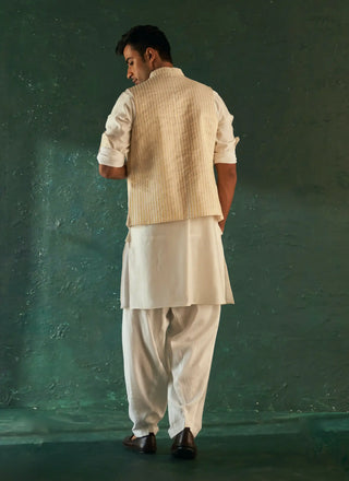 White straight kurta and nehru jacket set