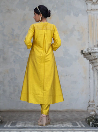 Acaica asymmetric embroidered kurta set