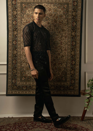 Black embroidered t-shirt and pant