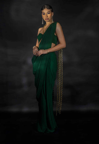 Emerald green chain strings saree and blouse