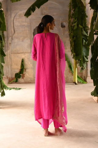 Pink hand embroidered straight kurta set