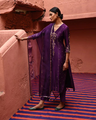 Purple panelled straight kurta set