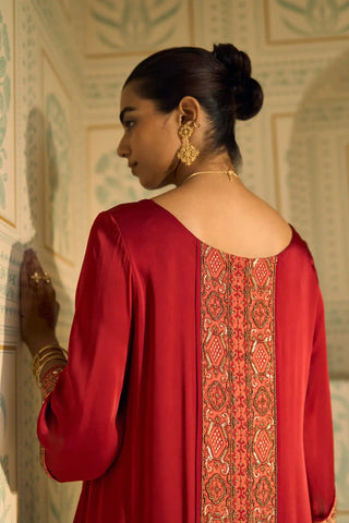 Red seerat kurta set