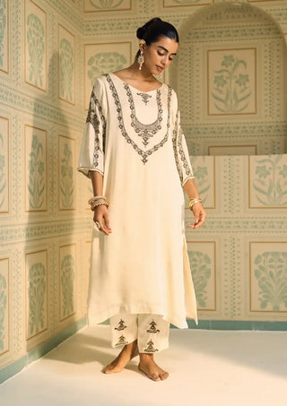 White anya kurta set