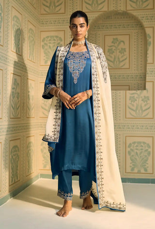 Blue isha kurta set