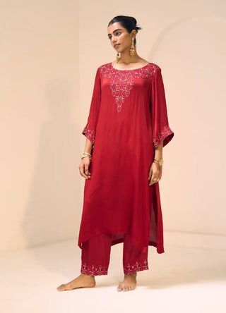 Red isha kurta set