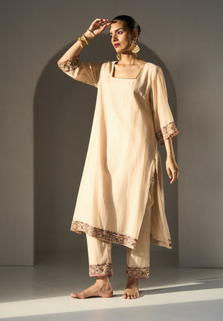 Cream pavit kurta set