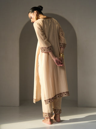 Cream pavit kurta set