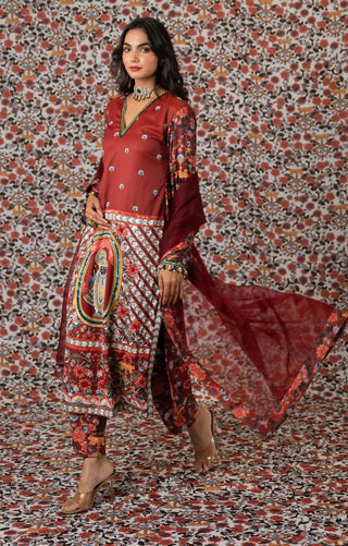 Maroon srinathji kurta paired with printed pants and dupatta