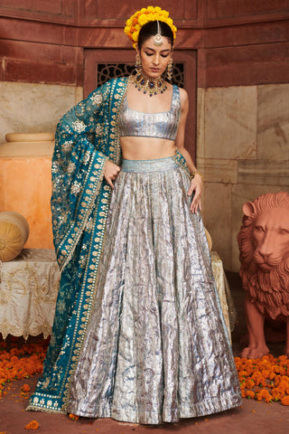 Blue aasmani lampi naach lehenga set