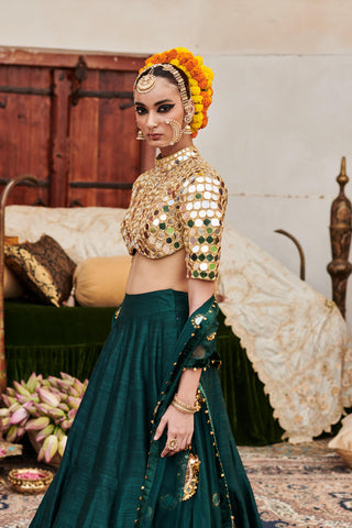 Green zamurd naach lehenga set