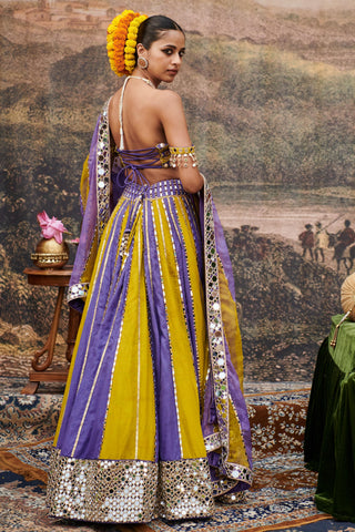 Purple hari varn naach lehenga set