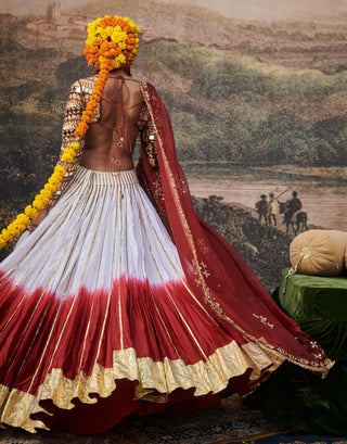 Red surkh naach lehenga