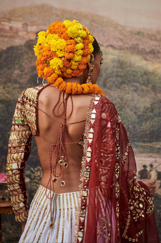 Red surkh naach lehenga