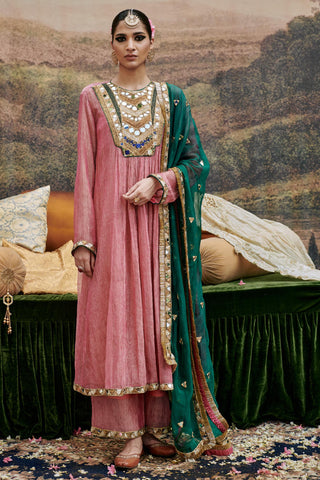 Pink padma naach tabaan suit