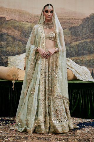 Green noor jahan naach lehenga and veil