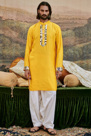 Yellow khayalat-e naach kurta set