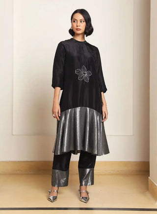 Lila black a-line tunic and trouser