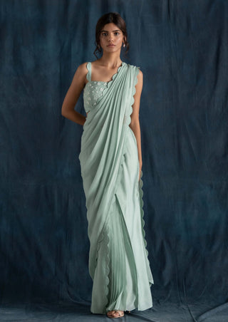 Mint scallop detail pre-stitched saree set