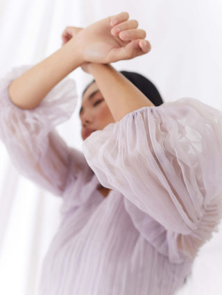 Lilac billow sleeve top