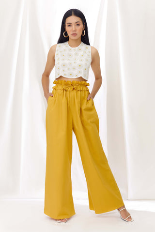 Sunshine and daisies top and pants