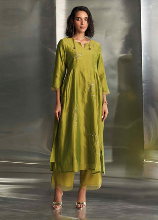 Berry green side gathered kurta set