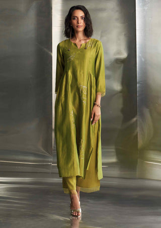 Berry green side gathered kurta set