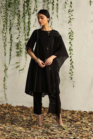 Black chanderi tie-up kurta set