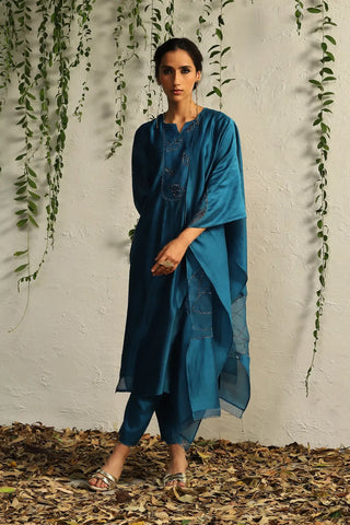 Blue chanderi flowy kurta set