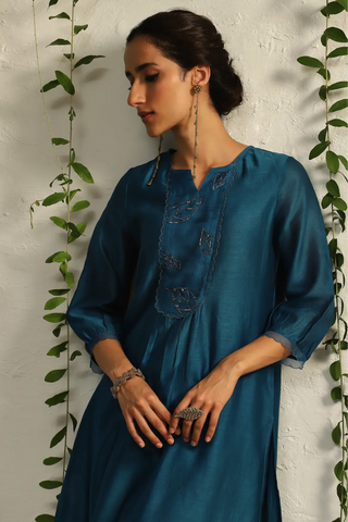 Blue chanderi flowy kurta set