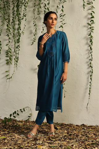 Blue chanderi flowy kurta set