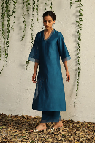 Blue chanderi straight kurta set