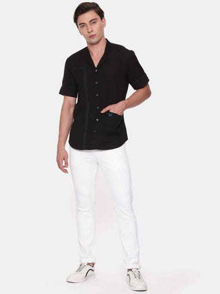 Black short sleeve shirt