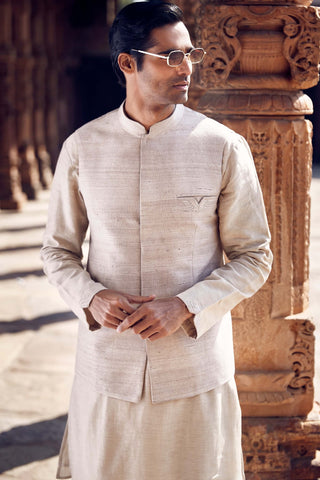 Ivory iconic wing pocket bandi and kurta set