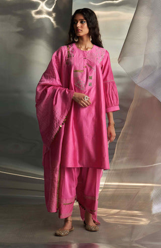 Bloom pink heavy booti kurta set