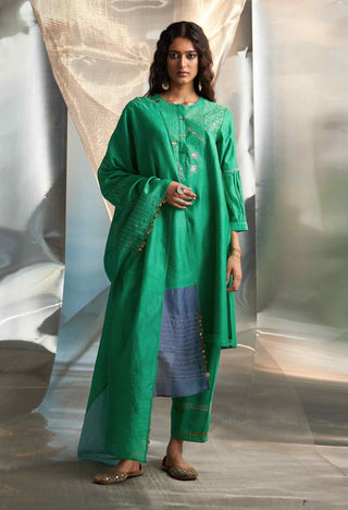 Lesh green heavy booti kurta set