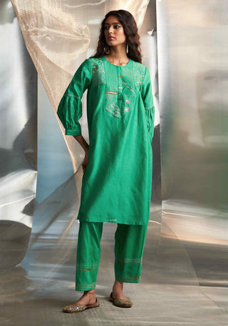 Lesh green heavy booti kurta set