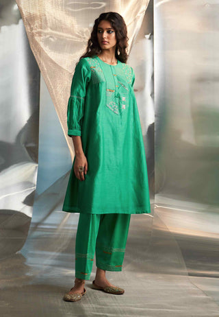 Lesh green heavy booti kurta set