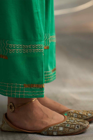 Lesh green heavy booti kurta set