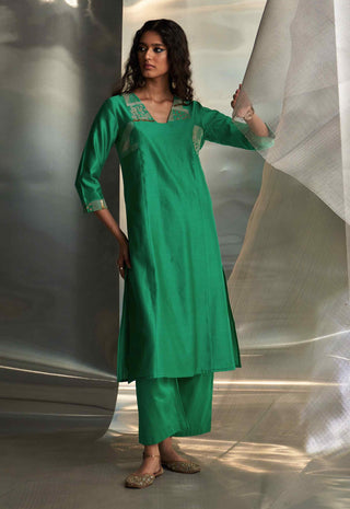 Lush green straight kurta set